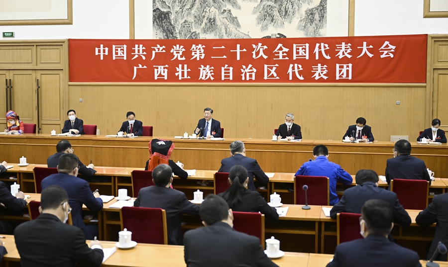 10月17日，習(xí)近平同志參加黨的二十大廣西代表團(tuán)討論。